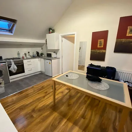 Cosy Room In City Centre-2