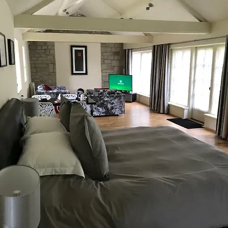 Hemples Lodge-2